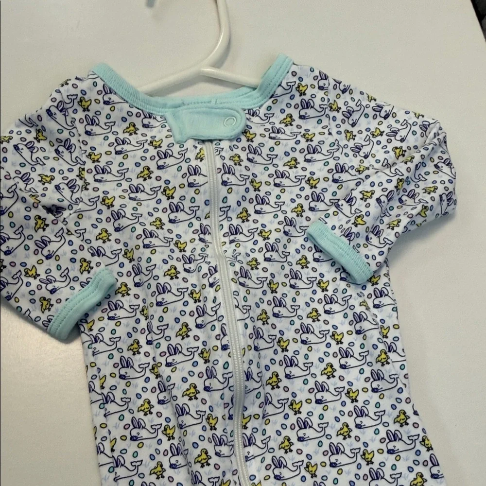 Vineyard‎ Vines baby girls sleeper.